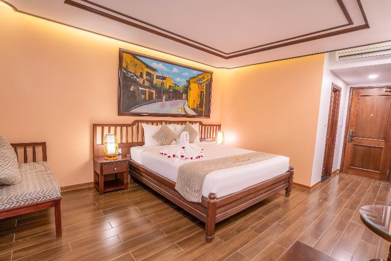 Fivitel Hotel 4*